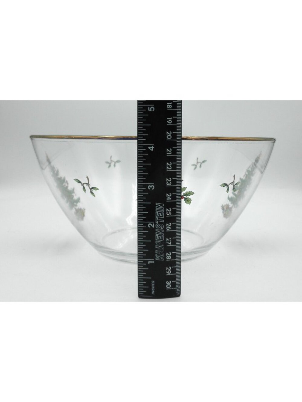 Christmas Tree by Spode Large Glass Salad Bowl 9 Inch Pattern: SP CHT - Picture 5 of 8